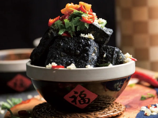 到火宫殿品味长沙臭豆腐