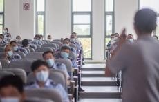 荣成市总工会举办“学会情绪管理 收获美好人生”心理讲座