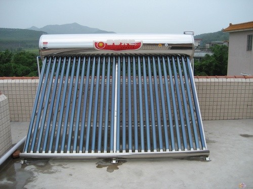 避免雷击夏季太阳能热水器使用秘籍