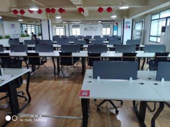 低价出售二手办公桌,办公椅,办公沙发老板台等二手家