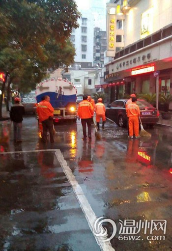 温州市区一街道变垃圾场 已采取应急处理清理干净