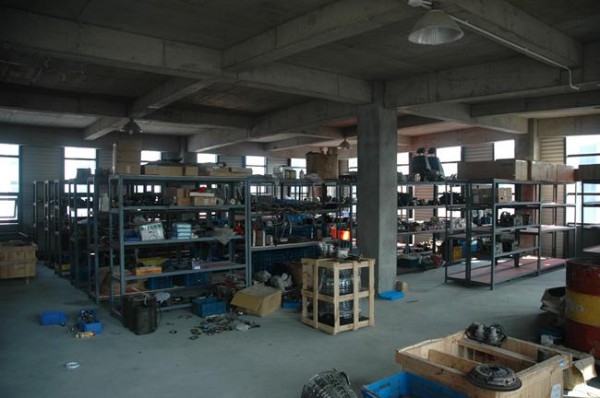打造南京地区首家赛事级别改装店 凯泽