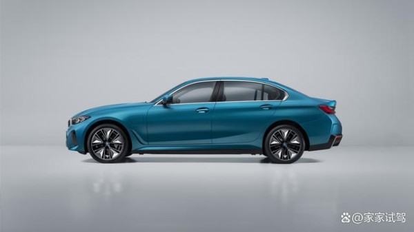 全新BMW i3领跑电动时代，打造电量新生活-有驾