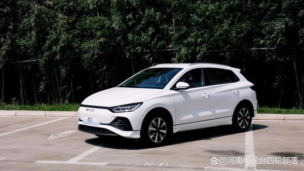 比亚迪2023款e2，年轻人都说“中”的10万级家庭纯电优选-有驾