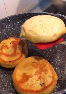 玉米面菜饼的制作方法（用玉米面打造美味健康的素食主食）