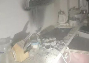 今晚快检查你家厨房，这类隐患别忽视！她家的已经成封面图了……