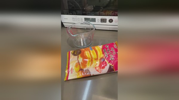平底锅松饼与蓝莓蛋挞