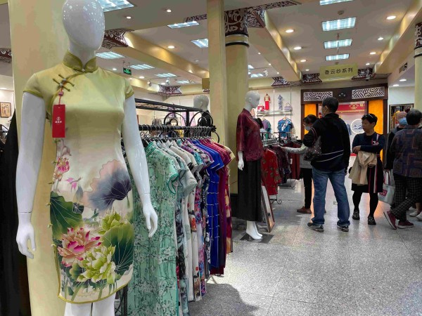 品鉴｜敦煌服饰的文化传承与创新应用