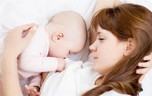 哺乳期妈妈科学饮食要注意些什么？这样吃才有奶却不长胖！