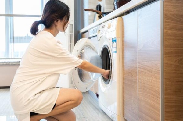 外出回来衣服怎么消毒 外出回来衣服消毒用什么消毒液