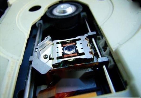 利用废旧光驱DIY CD播放机制作步骤图解【转译】小制作 第5张