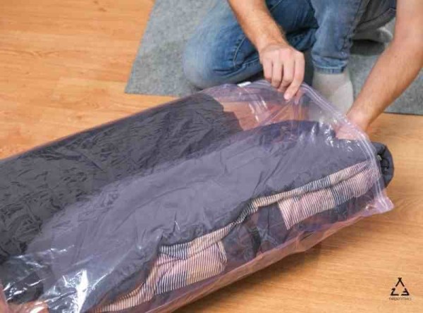 收納衣服的工具