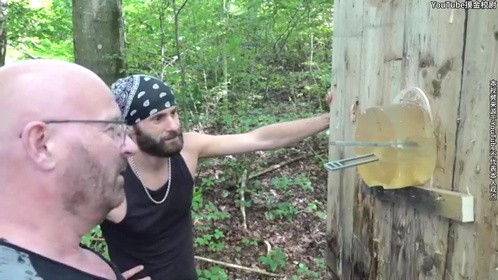 更厉害的是用弓射刀？