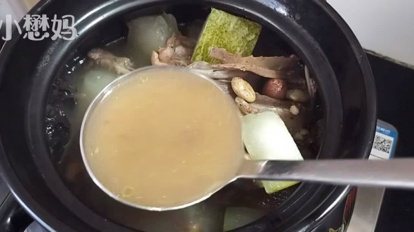 广东消暑汤：莲蓬水鸭薏米汤