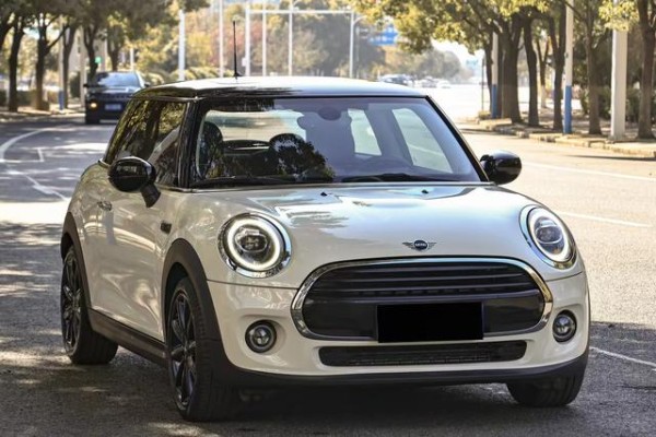 MINI 出行：解锁都市通勤的便捷密码-有驾