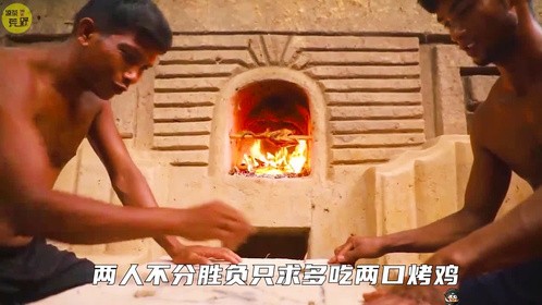 他挖下水道时不小心踹翻了邻居家的墙壁 