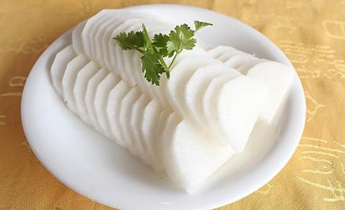 冬天吃这三种根菜、两种水果最养生 