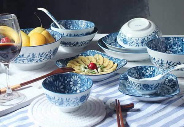 陶瓷餐具如何清洗 陶瓷怎么清洁变光亮如新(图1)