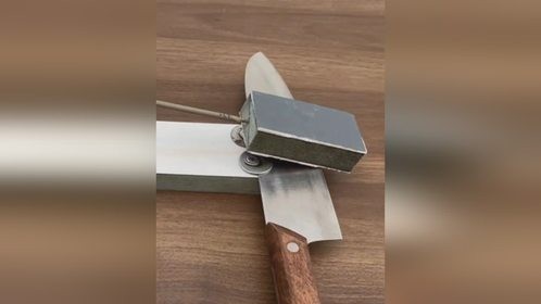 巧用焊条与万向轮，轻松打磨钝刀