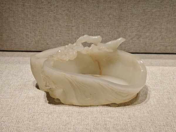 白玉鹊梅纹洗