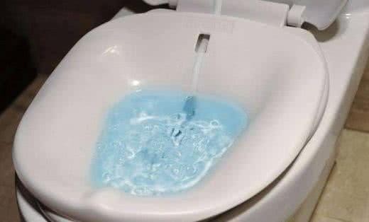 家庭马桶不会清洗？教你几招，马桶再脏也不怕
