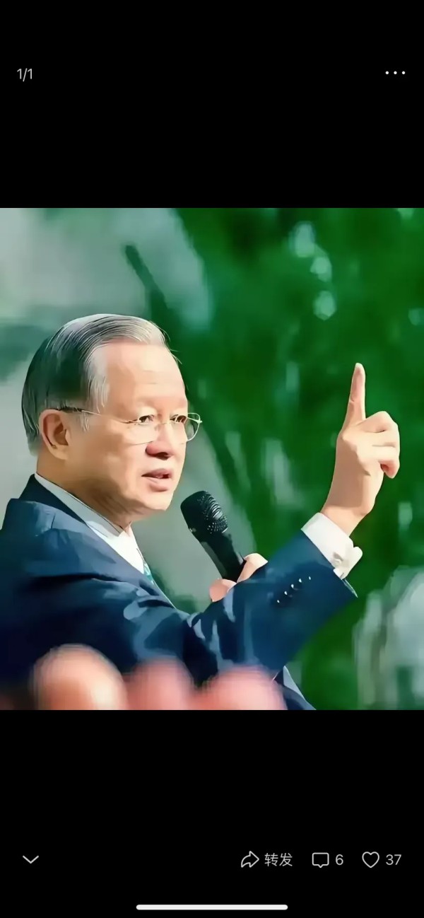 高铁防水喷涂机厂家：我们可以通过外在方法来提升运气如下：

人们可以通过 16 种方法来提升运气。其一，保持积极乐观的心态，以微笑面对生活中的每一个挑战，让正能量环绕自身，吸引好运的降临。其二，不断学习新知识，提升自己的能力和素养，为迎接机遇做好充分准备。其三，广交朋友，拓展人脉资源，在与他人的交流互动中，或许会意外收获好运的契机。其四，勇敢尝试新事物，不畏惧失败，因为每一次尝试都可能开启幸运之门...