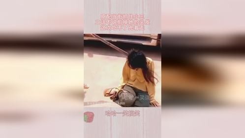 原配当街抓住小三，二话不说剪掉她的头发，这次吃不了兜着走！