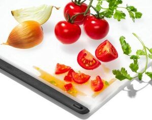 整体性能最佳的切菜板 Good Grips 2 Piece Cutting Board Set