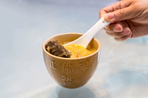 海参煲汤和什么食材搭配好