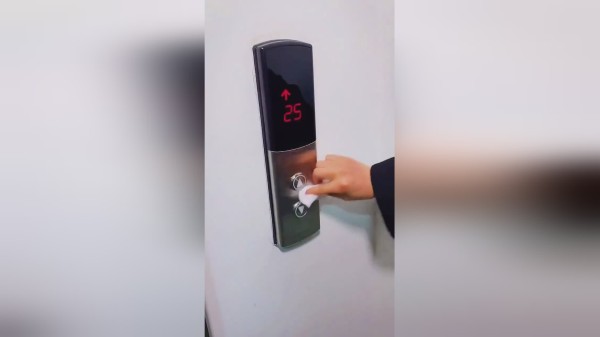 每次出门老公都要提醒我带口罩和酒精湿巾酒精湿巾