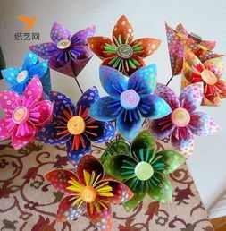 三脚架手工折纸插花
