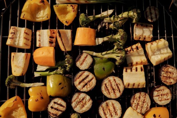 5) 合理安排营养：确保在素食中摄入所有必需的维生素和营养素