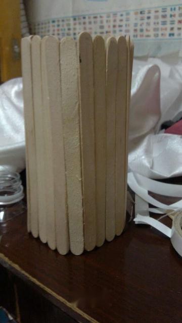 雪糕棍笔筒制作教程