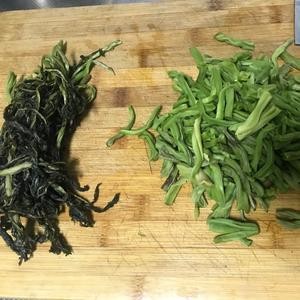 突然就火了的贡菜——香辣爽口凉拌贡菜的做法 步骤2