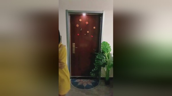 人体感应小夜灯人来即亮人走即灭