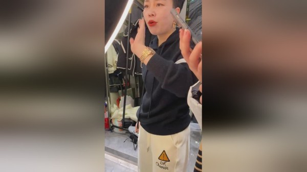 高端羊绒帽衫