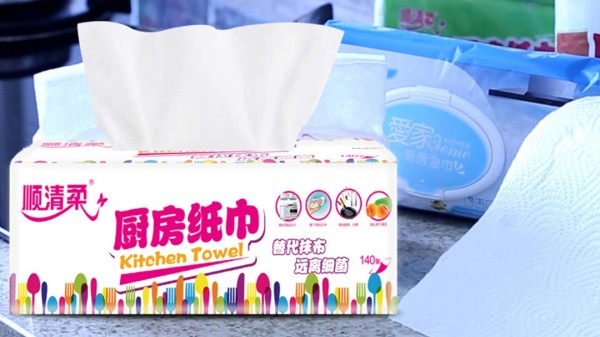 一抹解决顽固油污，厨房清洁新革命