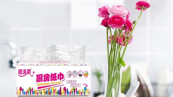 一抹解决顽固油污，厨房清洁新革命
