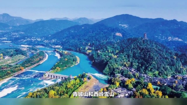成都这一景区，投资32亿打造，要坐小火车才能看完整个美景