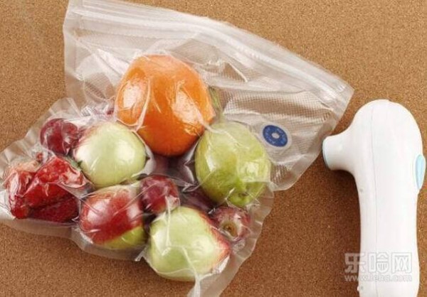 夏天熟食能放多久 夏季食物中毒高峰期,熟食保存要注意时间! 第2张