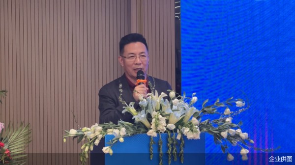 中国书画家联谊会主席舒乃仁
