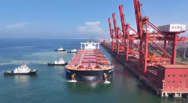 今年上半年连云港港吞吐量同比增长8.24%