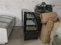 凉菜展示柜冷藏保鲜弧形烧烤三层柜玻璃自用3个月因超市转让现出售有意者联系