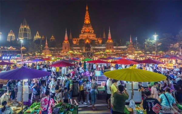湄公河·星光夜市。西双版纳州文旅局 供图