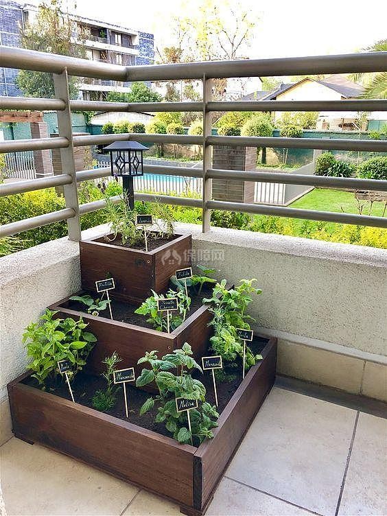 做家具剩下的木板diy 稍稍改造颜值高可当花架可收纳
