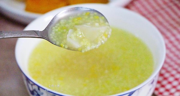 美味又养生——山药燕麦粥的制作方法（健康早餐的好选择）