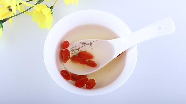 怎样去掉汤上面的油