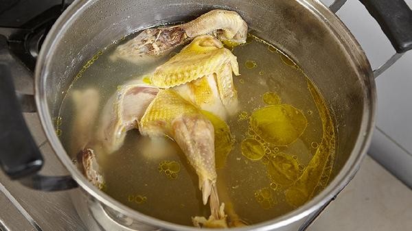 炖的汤太油怎么样去油腻一点
