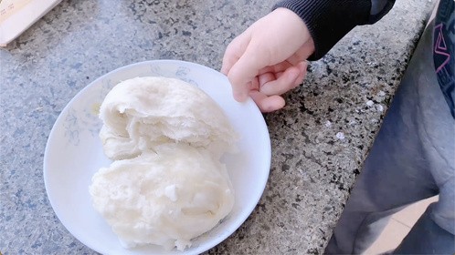 微波炉加热冷包子、馒头的小技巧