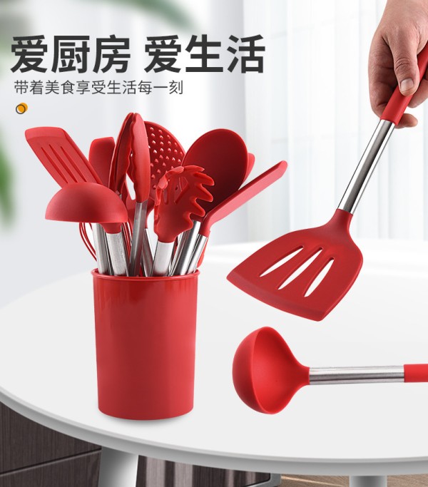 厨房工具与安全：高效烹饪与避免意外伤害的实用指南